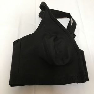 CACIQUE BLACK BRA IN NEW CONDITION